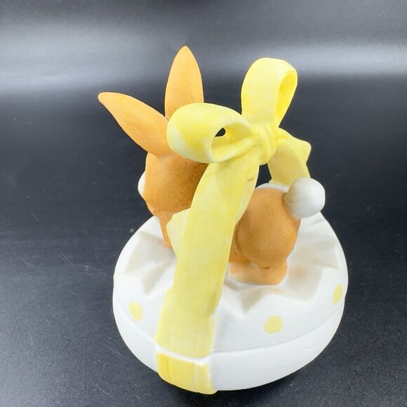 Porcelain Easter Trinket Box Painted Bunny on Easter Egg Trinket Dish Box Lego - Picture 9 of 14